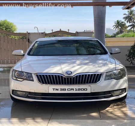 2014 Skoda Superb Diesel with Sunroof – Single Owner – Excellent Condition – ?9,90,000 Negotiable