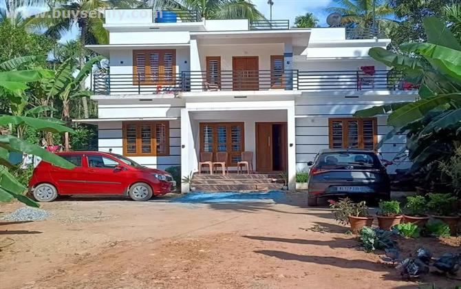 2BHK Upstairs House for Rent near Sulthan Bathery