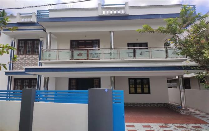 4BHK Spacious House for Sale in Mammiyoor, Guruvayur