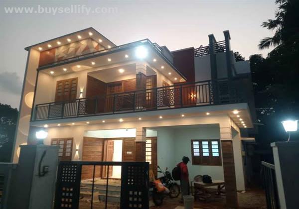 5 BHK House for Sale in Pothencode – 2600 Sqft on 10 Cents