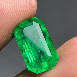 emerald for zodiac sign