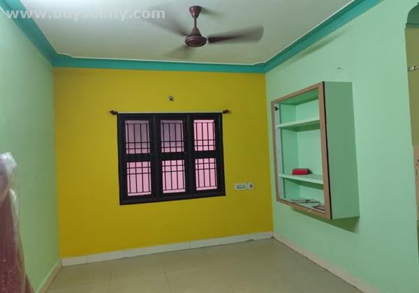 2 BHK North Facing Flat for Rent Near DLF & L&T, Chennai