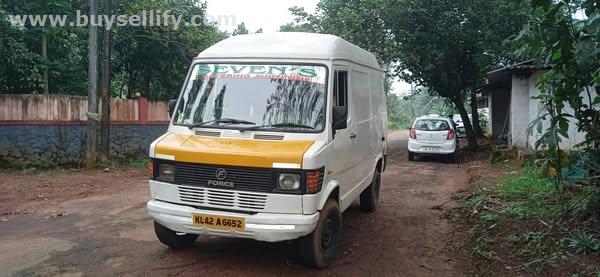 207 Model Goods Traveller for Sale – Urgent Deal ?85,000