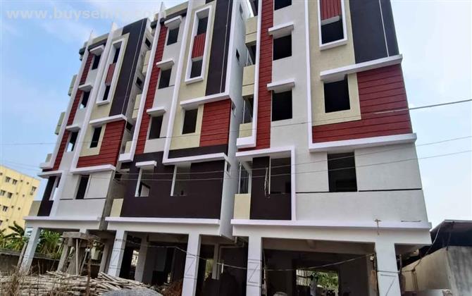 Apartment for Sale in Madhurawada – 2BHK with Balcony & Pooja Room
