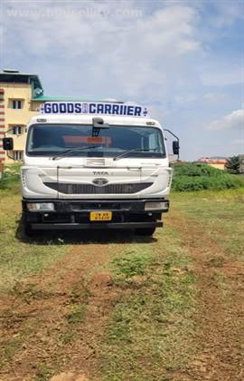 Tata Signa 4225T BS6 Container Van For Sale – 2021 Model in Excellent Condition